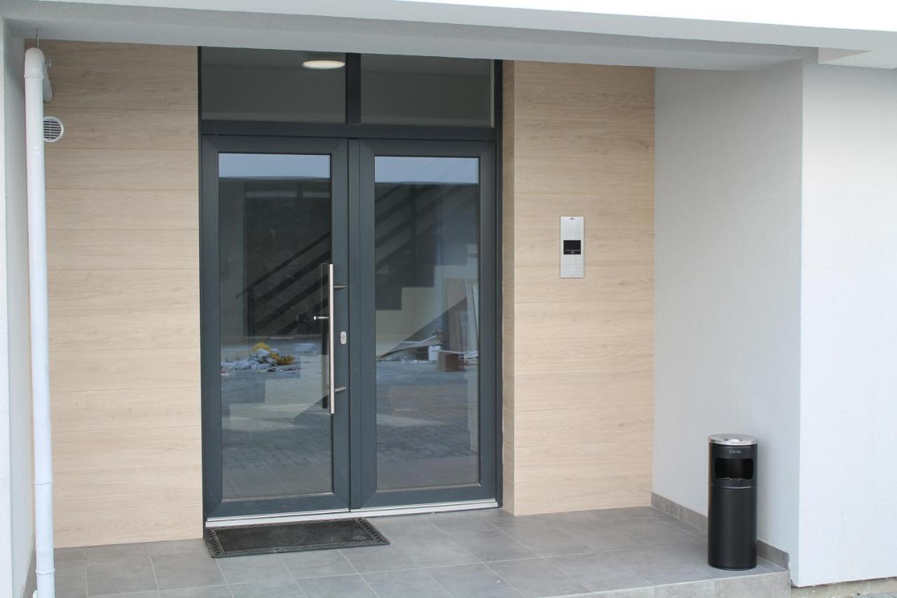 Visaj Homes Giroc Exterior foto